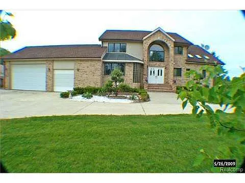4607 Rochester Rd photo 1