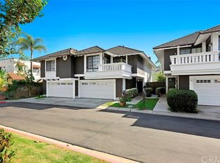 385 Seawind Dr, Newport Beach, CA 92660