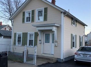 7 Jeffers St, Pawtucket, RI 02860