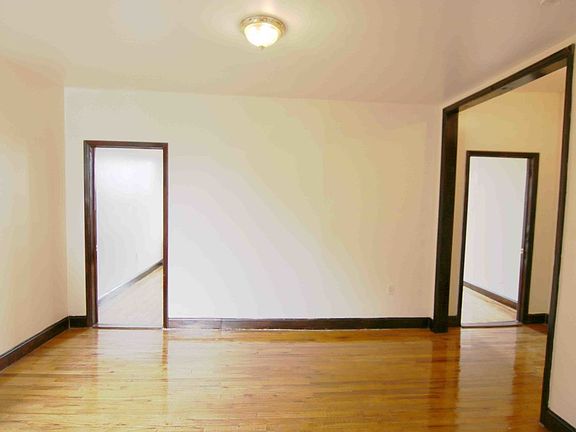 4th image of 2511 Newkirk Ave APT 10B