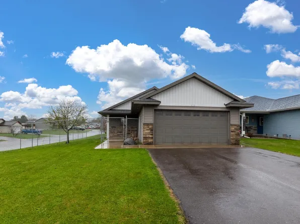 415 Cardinal St, Mora, MN 55051