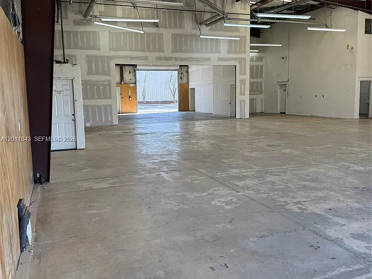 428 N Curry St — Photo 13
