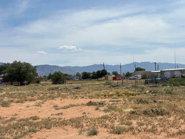 Township Road 1 Mdw Unit 5, Los Lunas, NM 87031