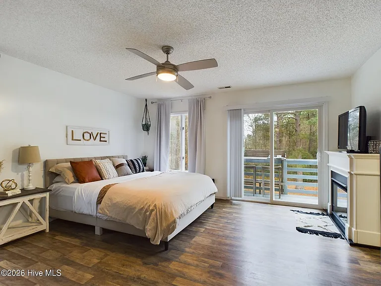 1121 Barkentine Dr — Photo 15