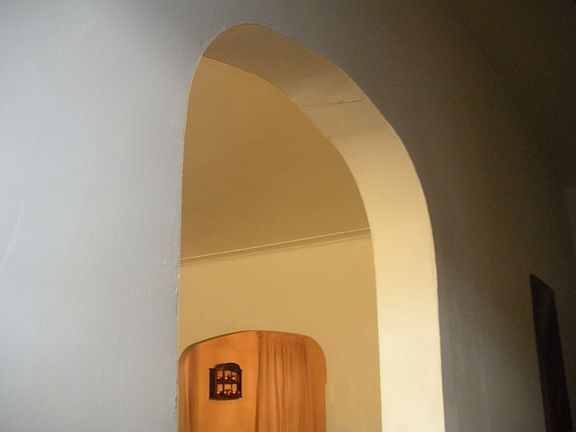 5th image of 1315 Findlay Ave