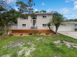2704 Sweetland Ave, Sarasota, FL 34232