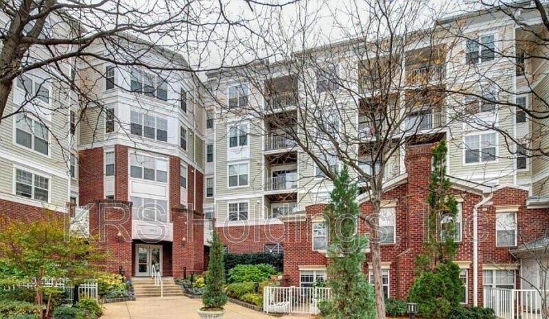 1st image of 1645 International Dr Unit 123