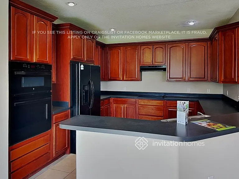 2092 Keel Way — Photo 9