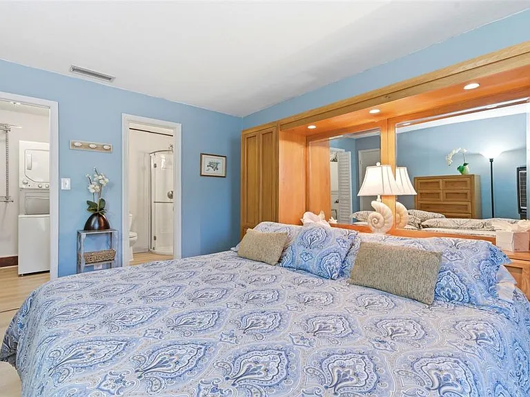4805 Cobia Dr SE #D — Photo 31