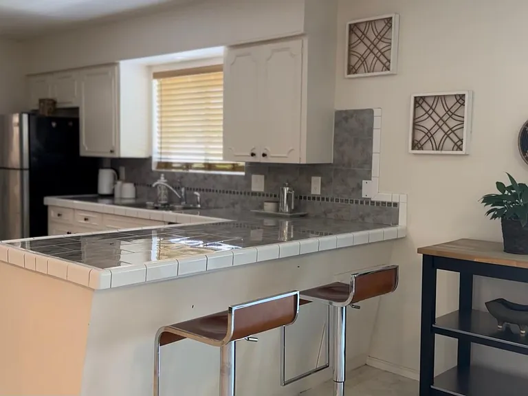 1608 Xanthisma Ave — Photo 5