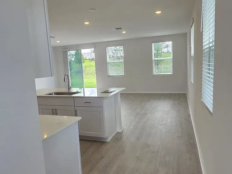 721 Spartina Way — Photo 3