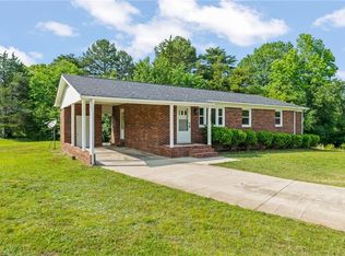 125 Jacklyn Ct, High Point, NC 27265