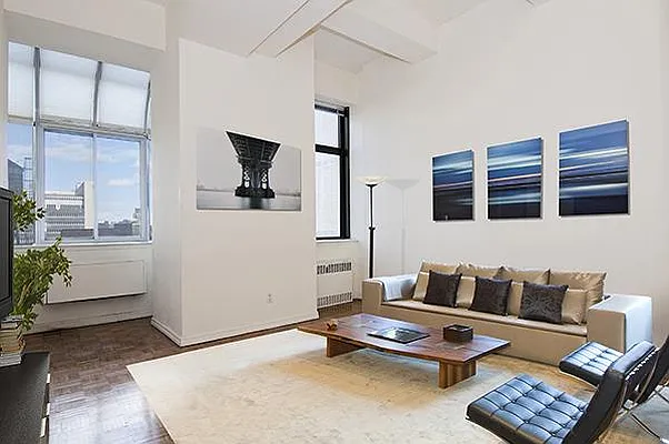 Sold by R New York | media 8