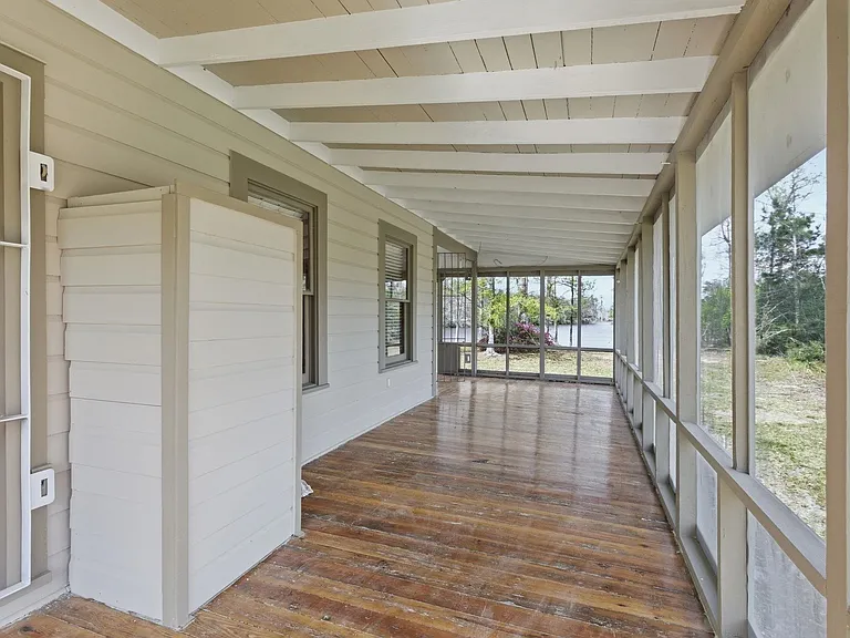1046 Hollis Rd — Photo 43