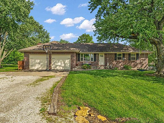 2nd image of 5018 NW Dawdy Dr