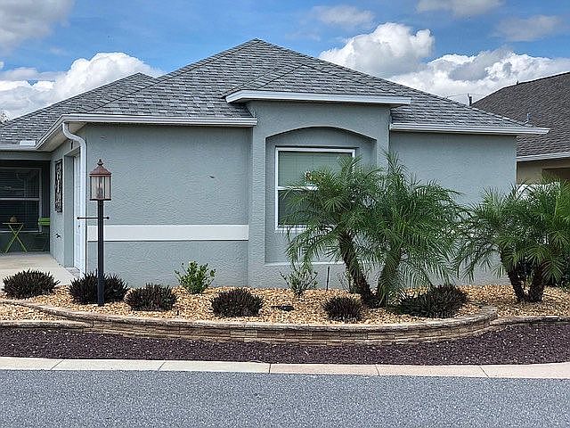 1st image of 1081 Becker Ave