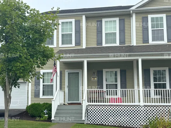 36 Sluga Dr, New Windsor, NY 12553
