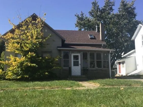 1029 Pearl St, Grinnell, IA 50112