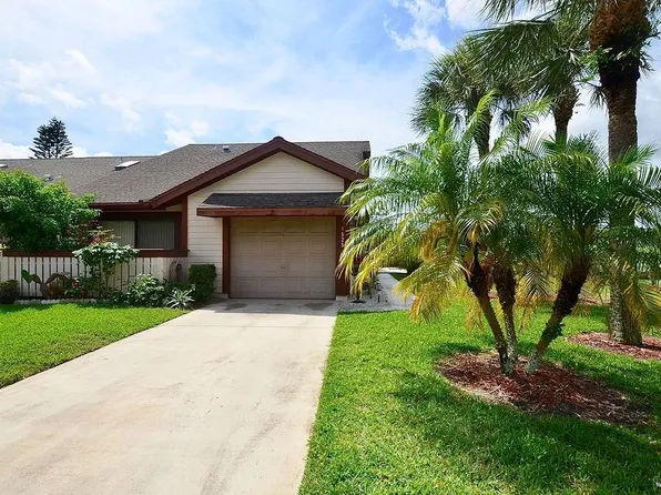 1525 SE Colchester Cir, Port Saint Lucie, FL 34952