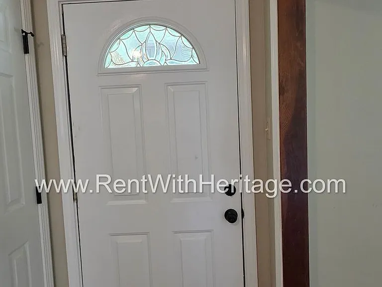6266 Melrose St — Photo 8