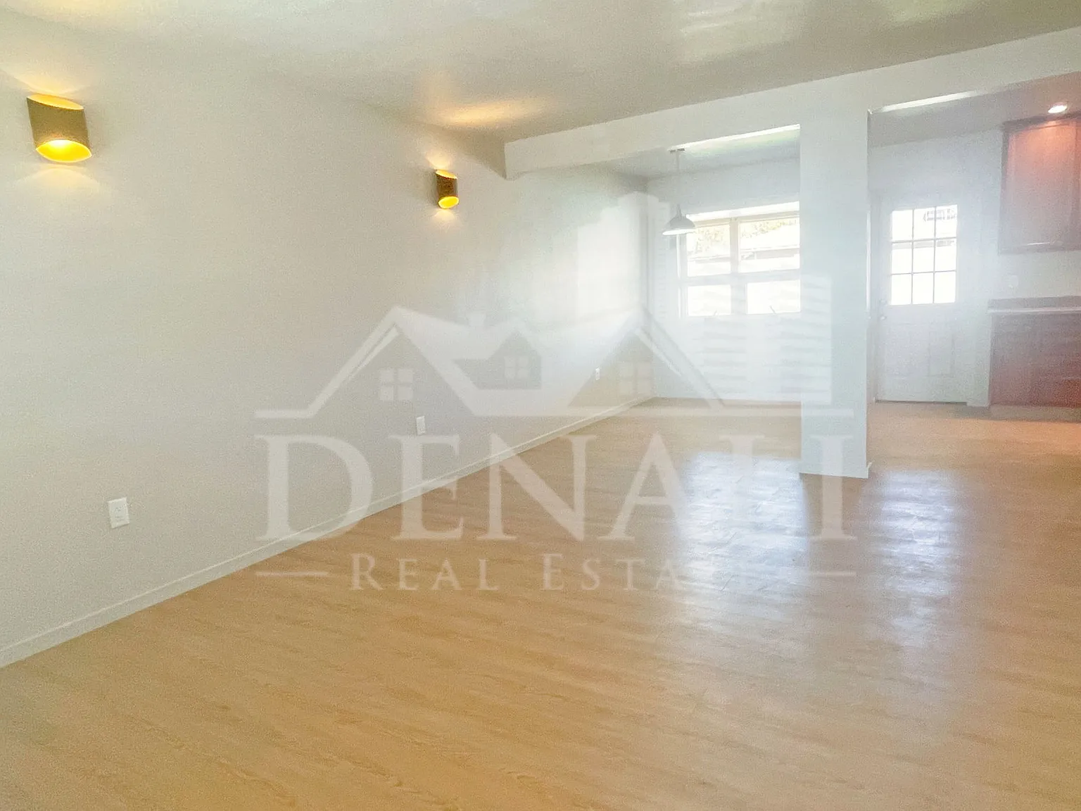 2 bed, 2.0 bath, 988 sqft, $1,995 — Photo 2
