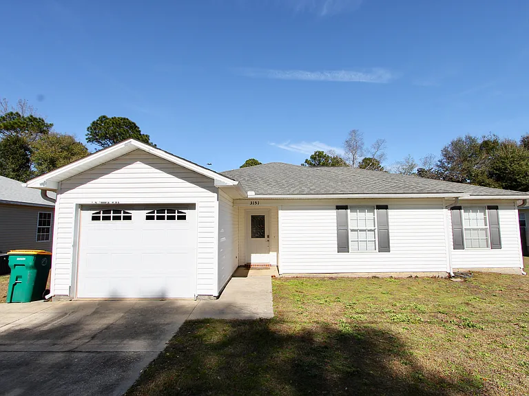 3151 Forrest Ave — Photo 3