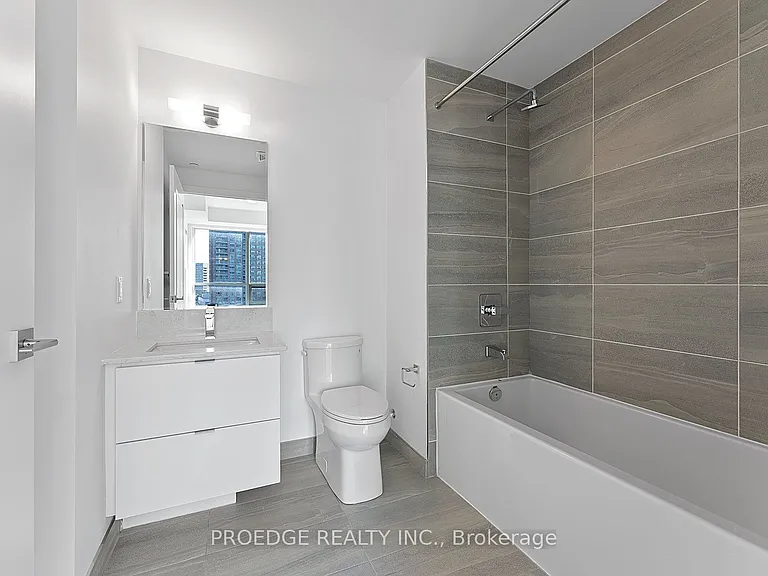 30 Elm Dr W #801 — Photo 9