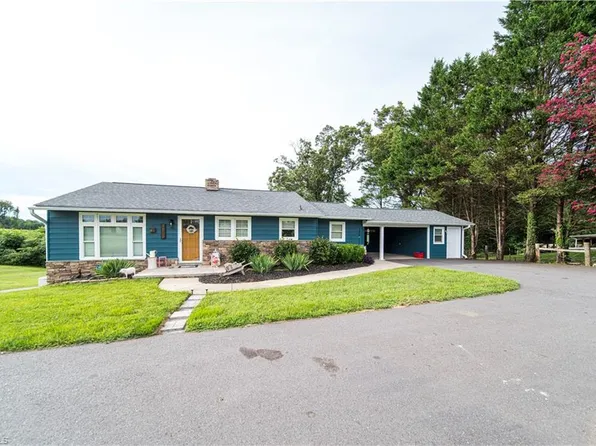 3852 Old Highway 601, Mount Airy, NC 27030