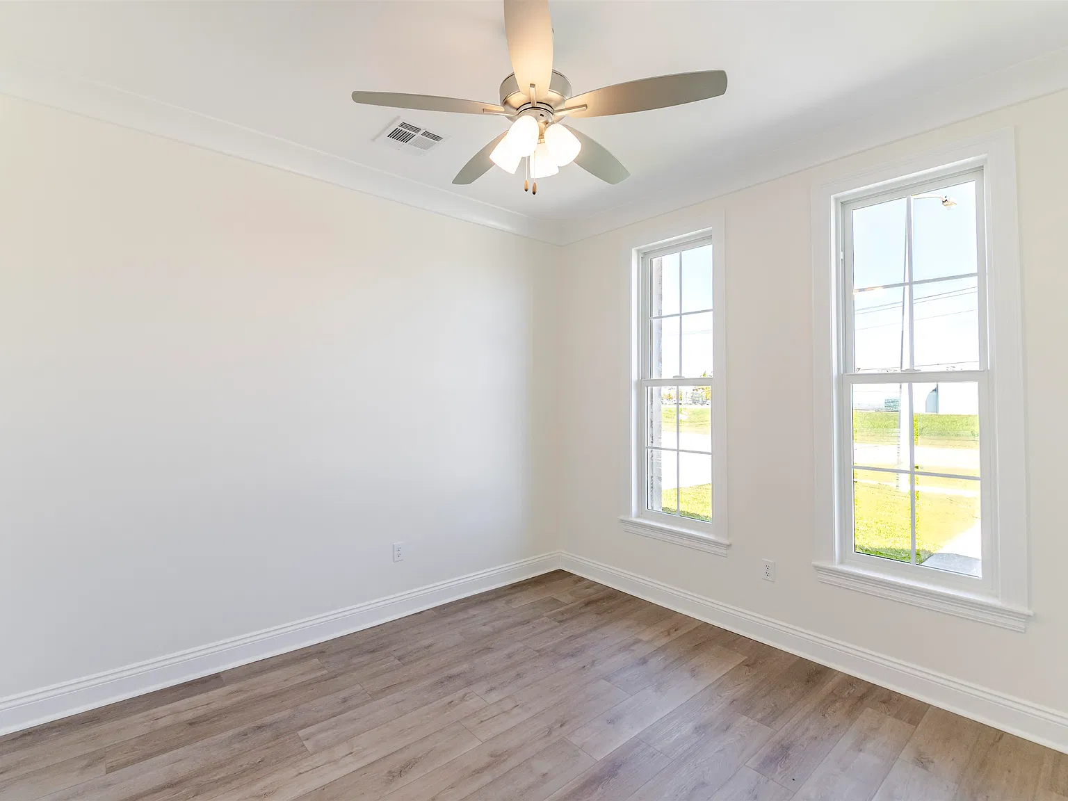 3 bed, 1385 sqft, $1,800 — Photo 4