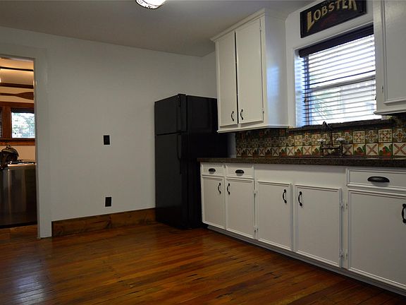 3rd image of 1212 10th St