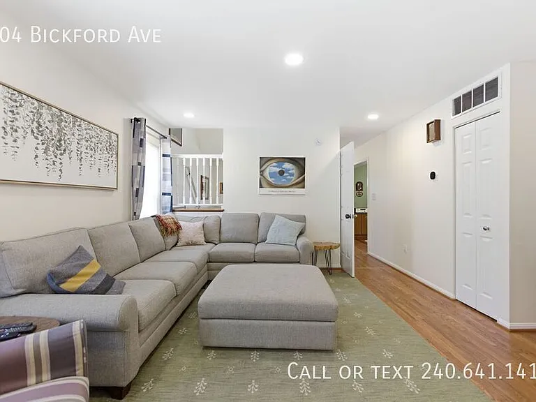 504 Bickford Ave — Photo 4