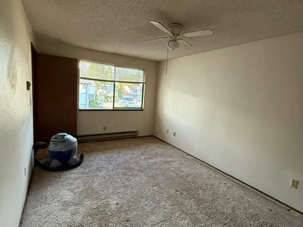 709 F Pl NE, Auburn, WA