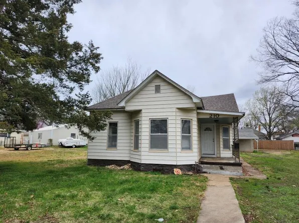 210 S Arthur St, Fort Scott, KS 66701