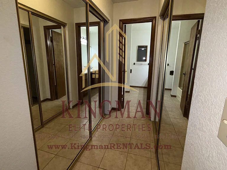 2112 Florence Ave — Photo 15