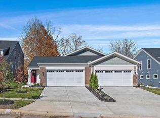 10041 Windcrest Farms Ln #27B, Louisville, KY 40291