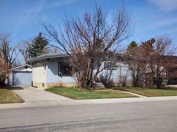 5411 E 5th St W, Claresholm, AB T0L 0T0