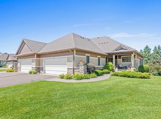 1200 Lakemoor Dr, Woodbury, MN 55129