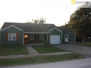 806 S Lexington St, Holden, MO 64040