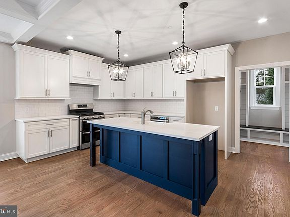 3rd image of 209 Gulph Ln