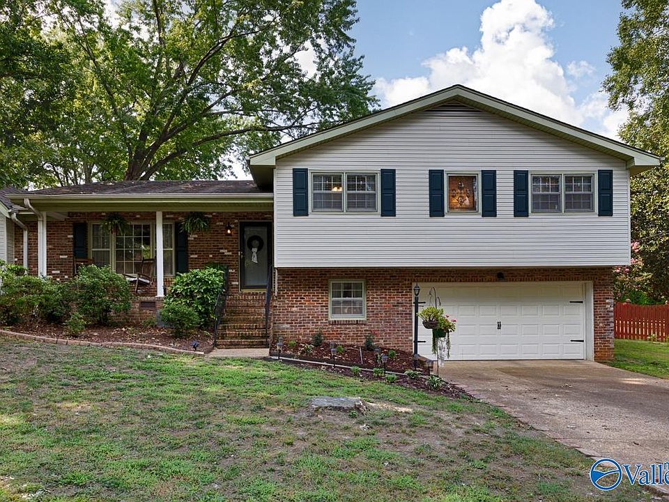 1st image of 2502 Pentolope Dr SE