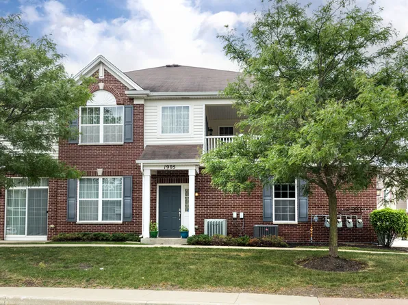 1905 Oxley Cir, Naperville, IL 60563