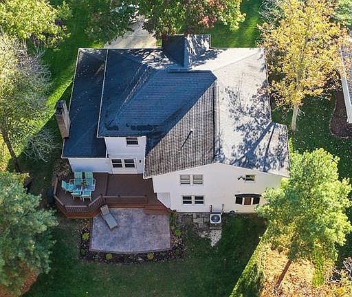 2nd image of 14000 Pine Lakes Dr