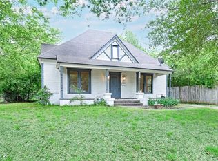 808 Plum St, Commerce, TX 75428