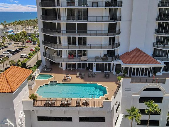 3rd image of 100 S Birch Road #2705