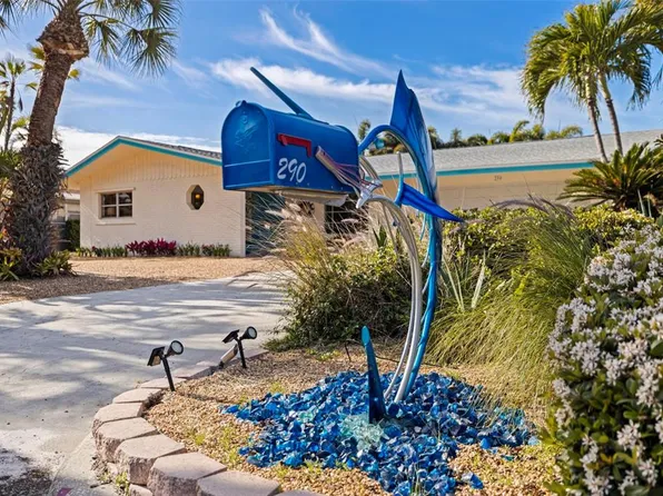 290 1st St W, Tierra Verde, FL 33715