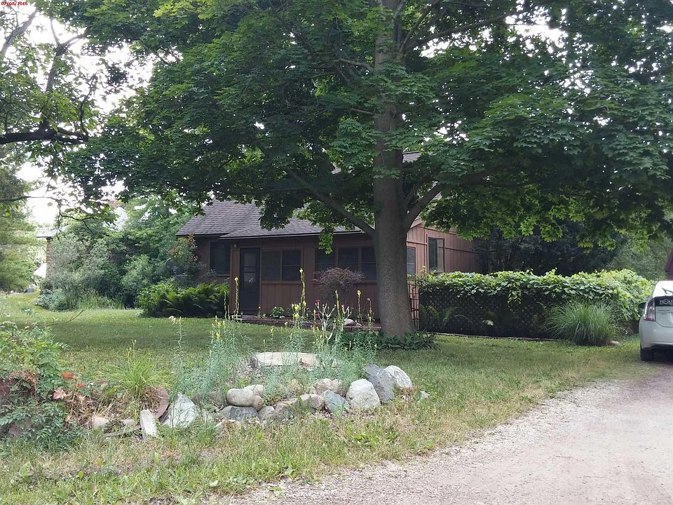 2nd image of 5465 Hellner Rd
