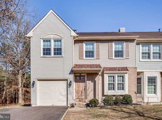 16 Regency Ct, Marlton, NJ 08053