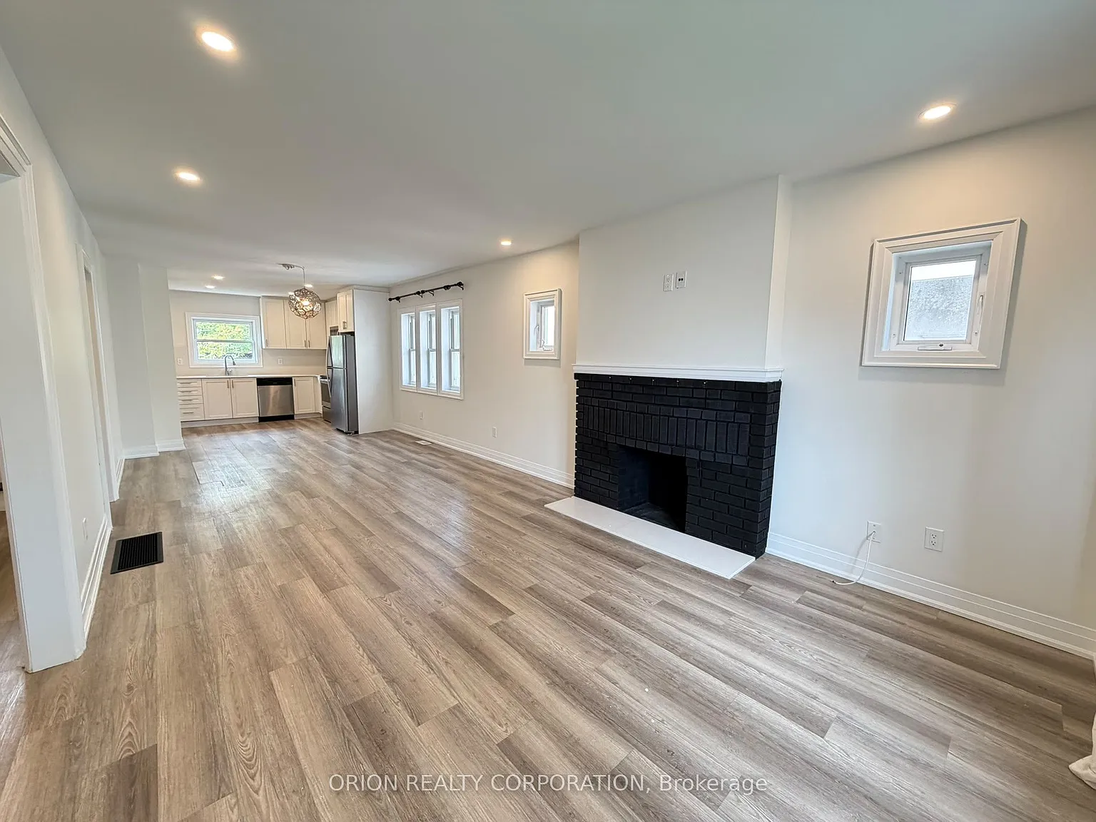 3 bed, $3,900 — Photo 4