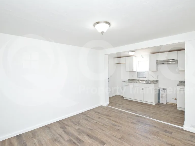 7040 NW Grand Ave #5 — Photo 6