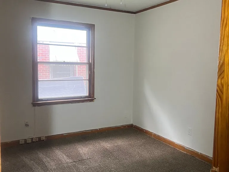 1800 Hunter Ave — Photo 1